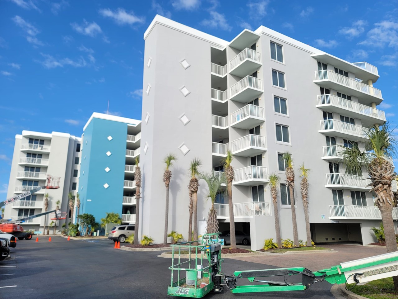 Commercial exterior paint benefits 1