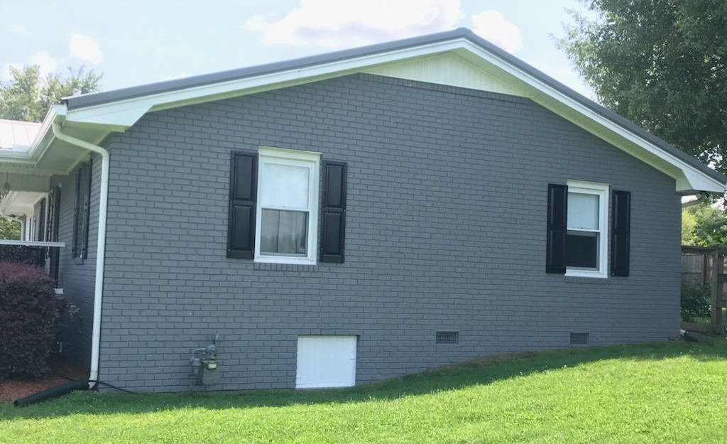 Pros and Cons of Painting my home's exterior brick