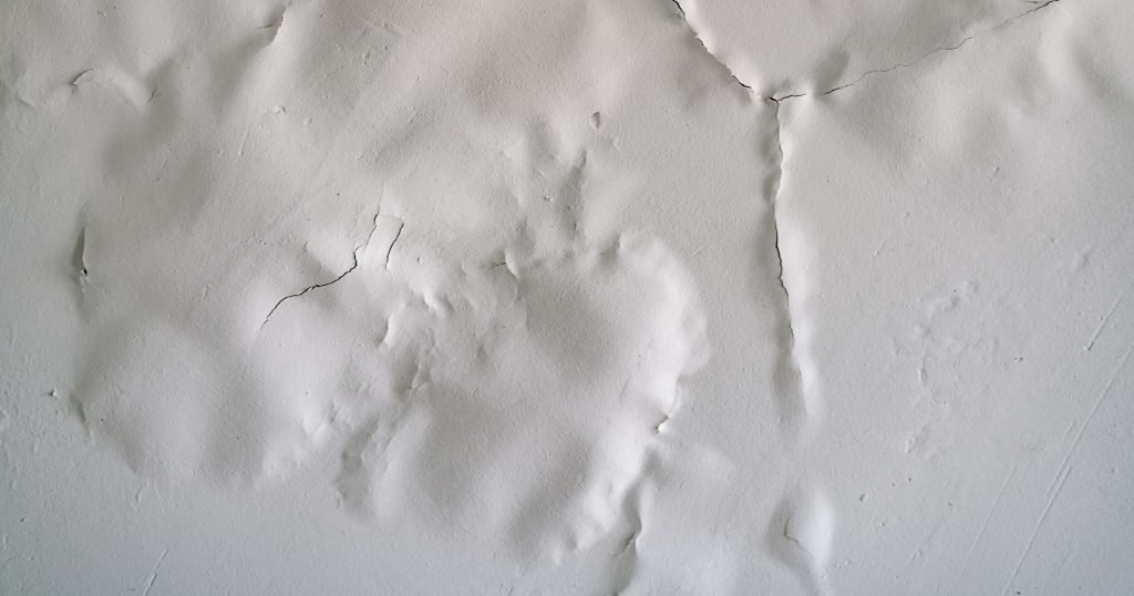 Solutions for Bubbling Paint on Your Atlanta